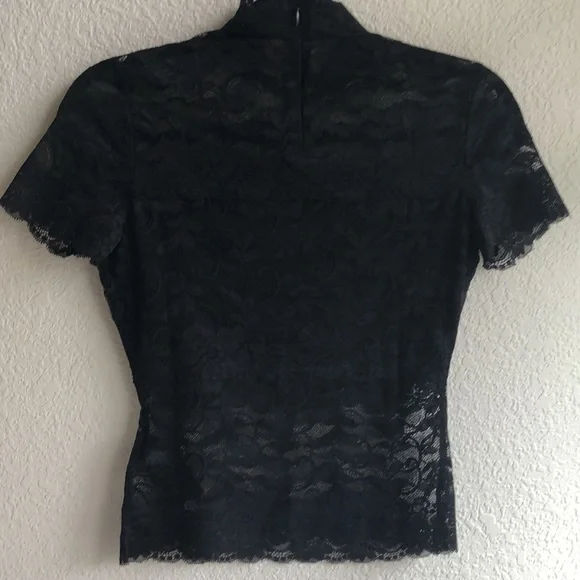 Guess Lace Blouse (Size Small) NWT - Picture 4 of 11